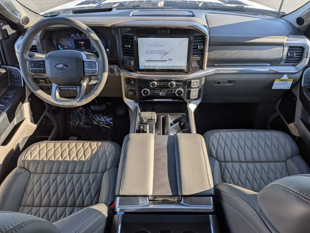 New 2026 Star White Metallic Tri-Coat Ford Platinum® image 11