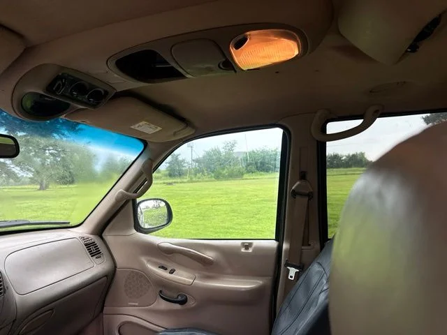 Used 2002 Beige Ford XLT image 40