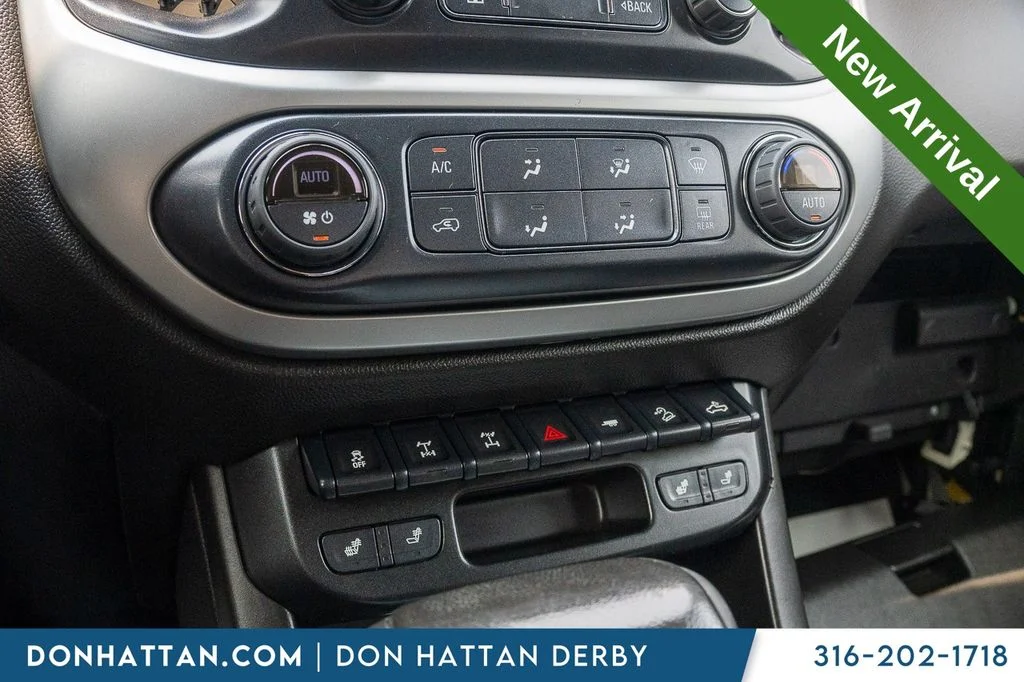Used 2019 Black Chevrolet ZR2 image 8