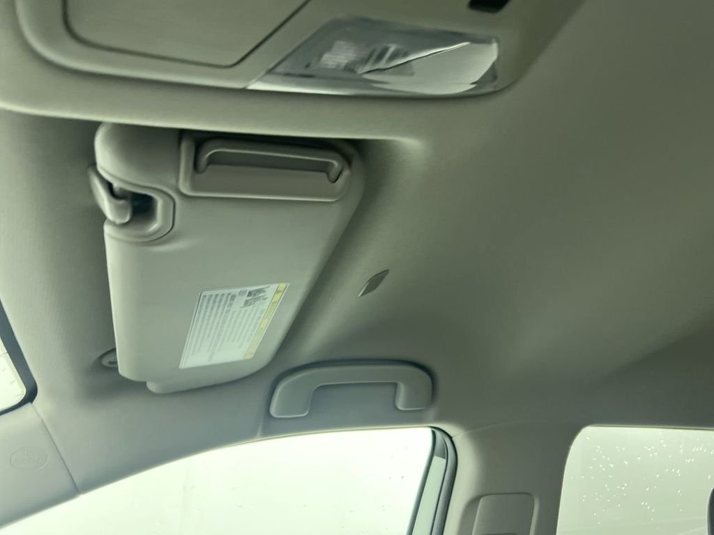 Used 2025 White Toyota XLE image 19