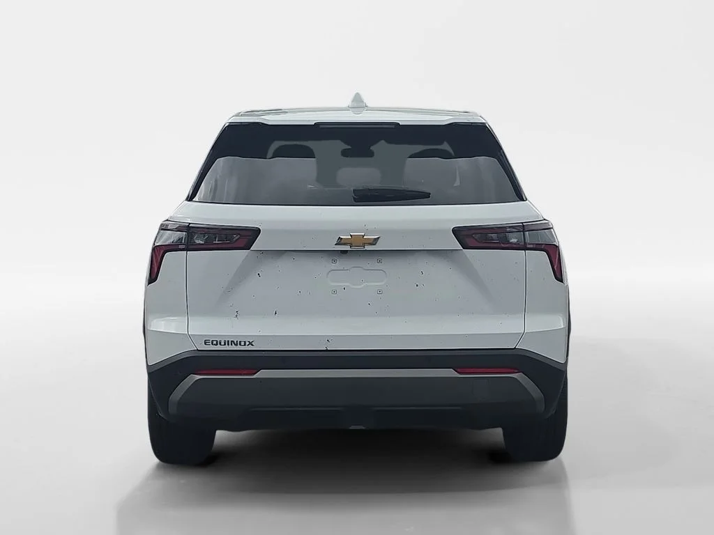Used 2026 Summit White Chevrolet LT image 7
