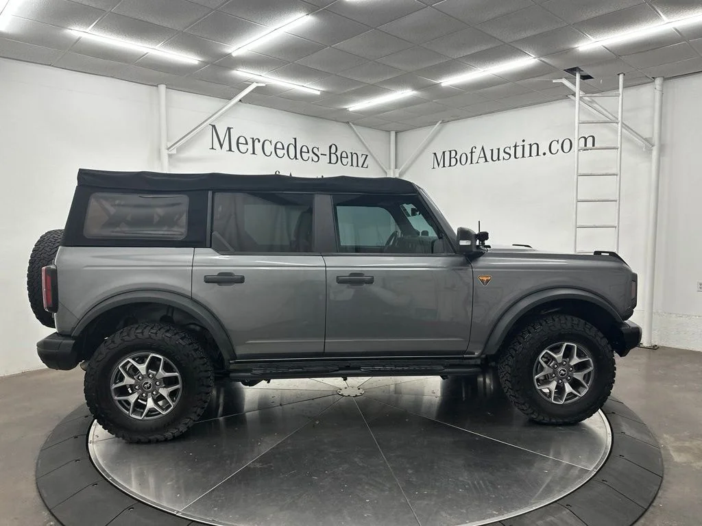 Used 2022 Gray Ford Badlands image 8