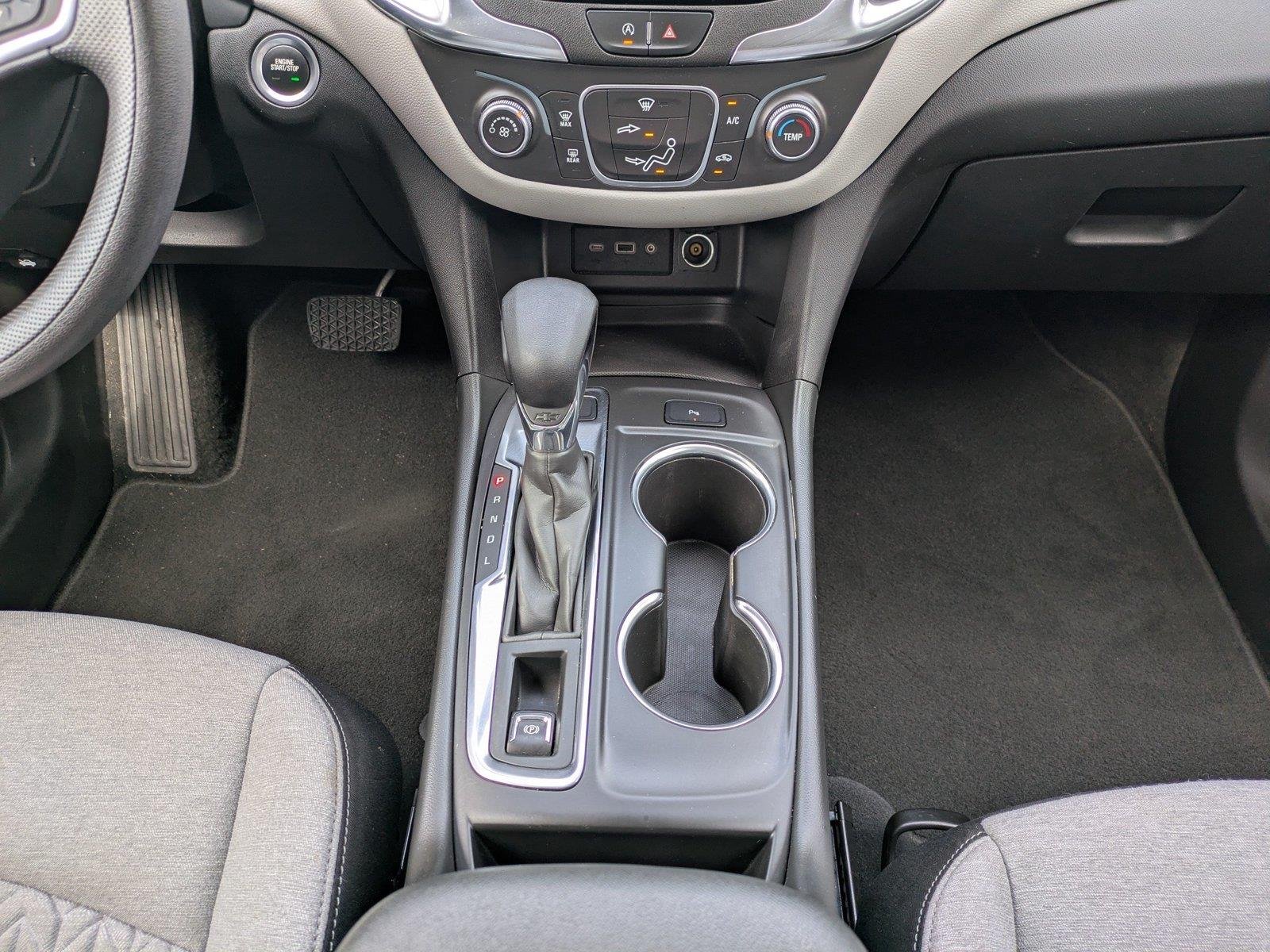 Used 2022 Summit White Chevrolet LT image 19
