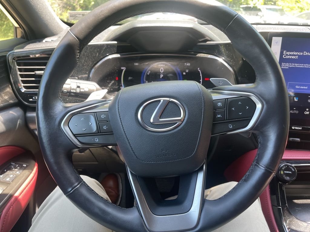 2024 Lexus NX PHEV 450h+ - Photo 26