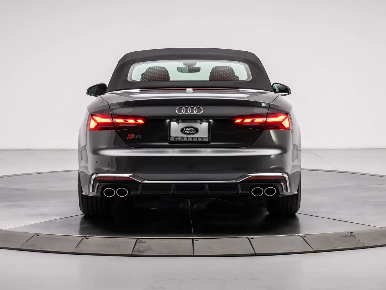 Used 2024 DAYTONA GRAY PEARL EFFECT Audi Premium Plus TFSI quattro Tiptronic image 12