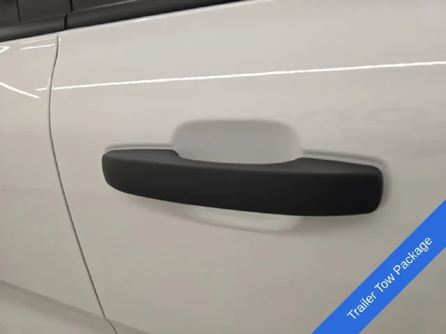 New 2026 Oxford White Ford XLT image 8