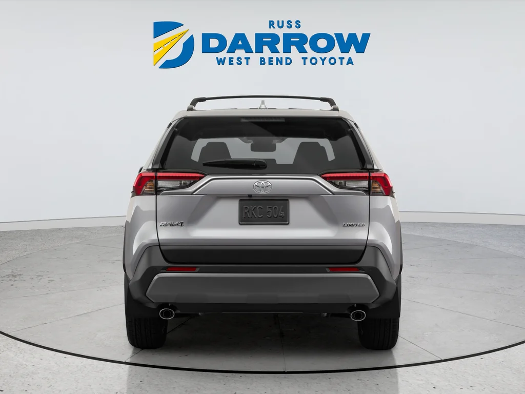 Used 2020 Silver Toyota XLE image 14
