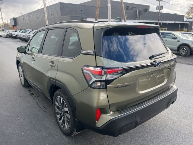 2025 Subaru Forester Touring - Photo 16