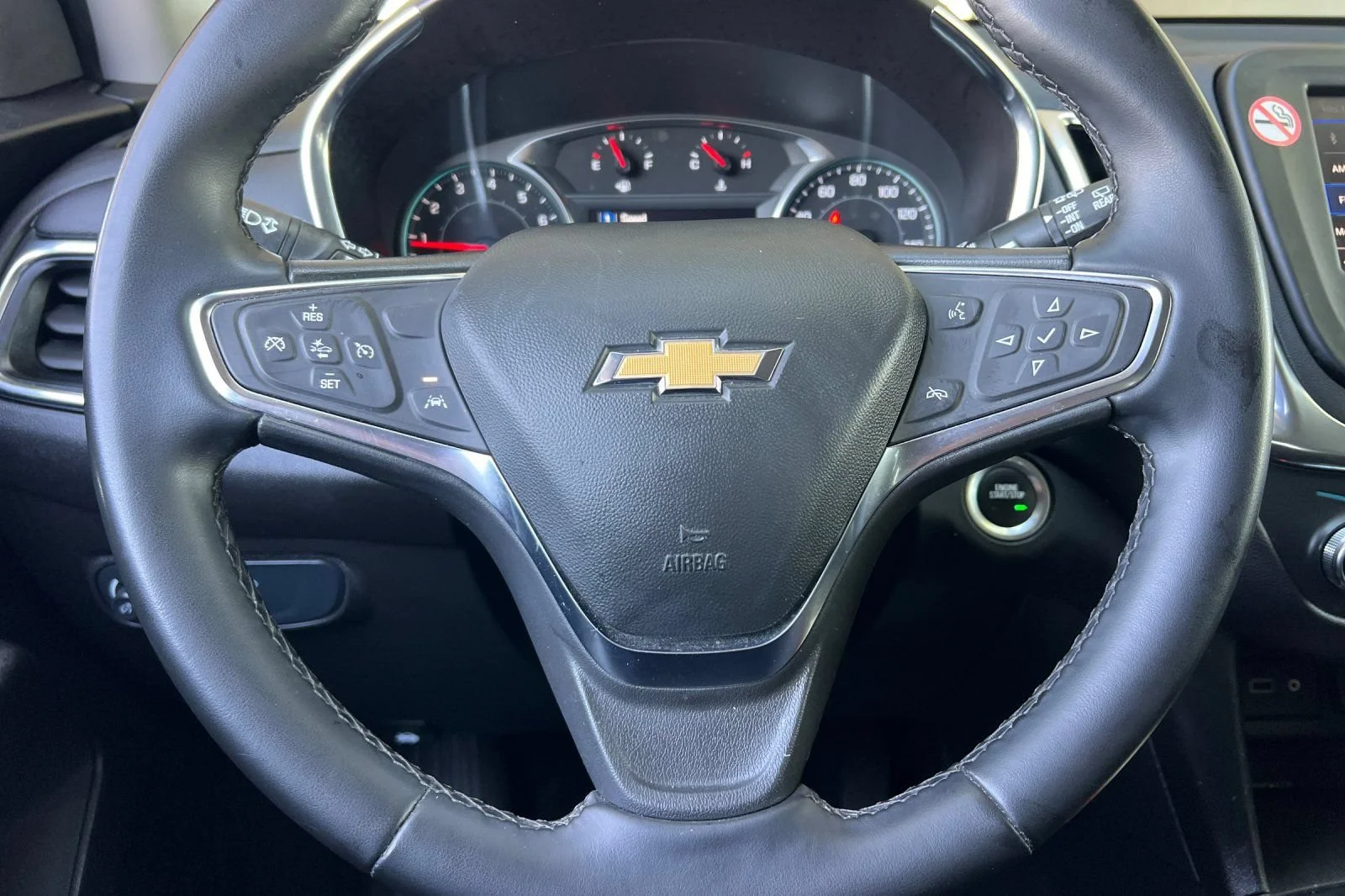 Used 2024 Summit White Chevrolet LT image 23