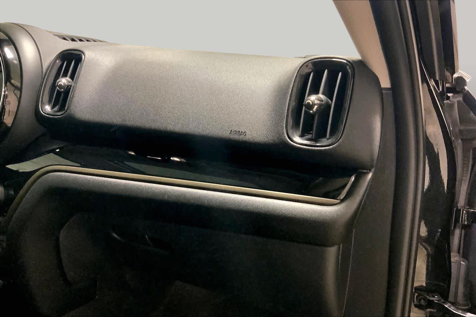 Used 2019 Midnight Black Metallic MINI Cooper image 18