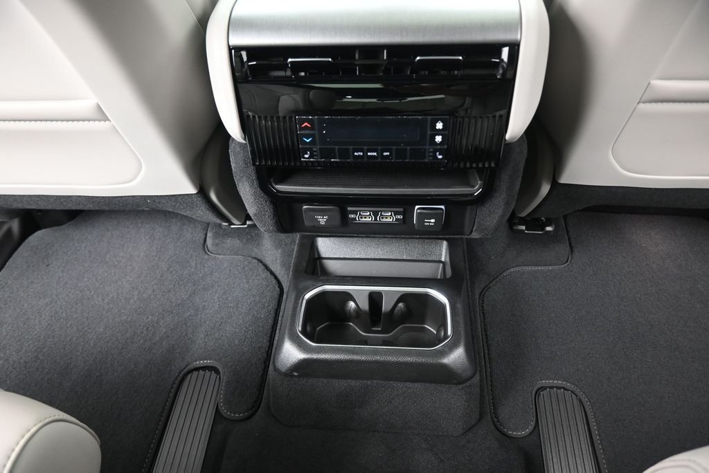 New 2026 High Gloss Black Exterior Paint Jeep Limited Reserve image 27