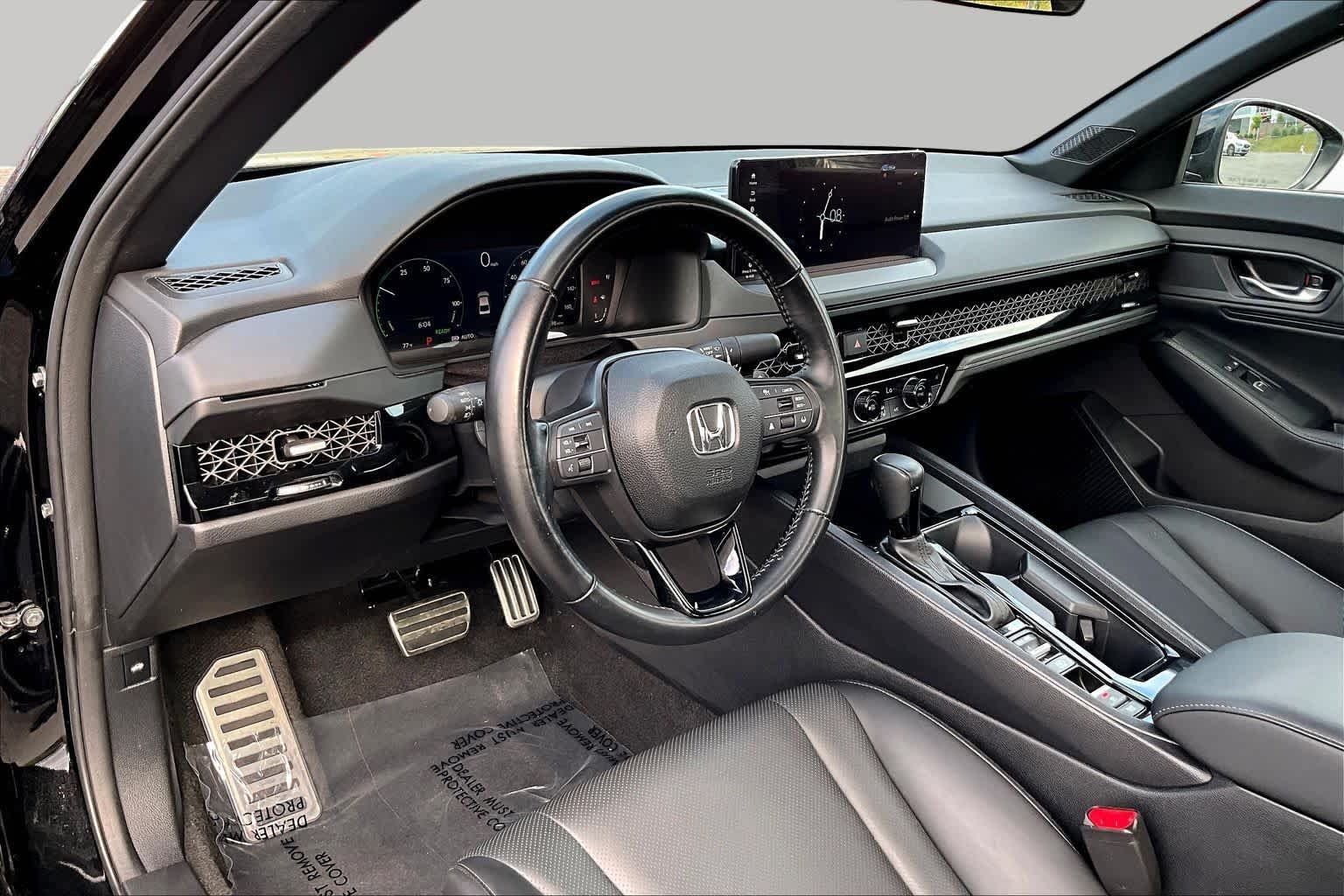 Used 2025 Crystal Black Pearl Honda Sport-L image 18