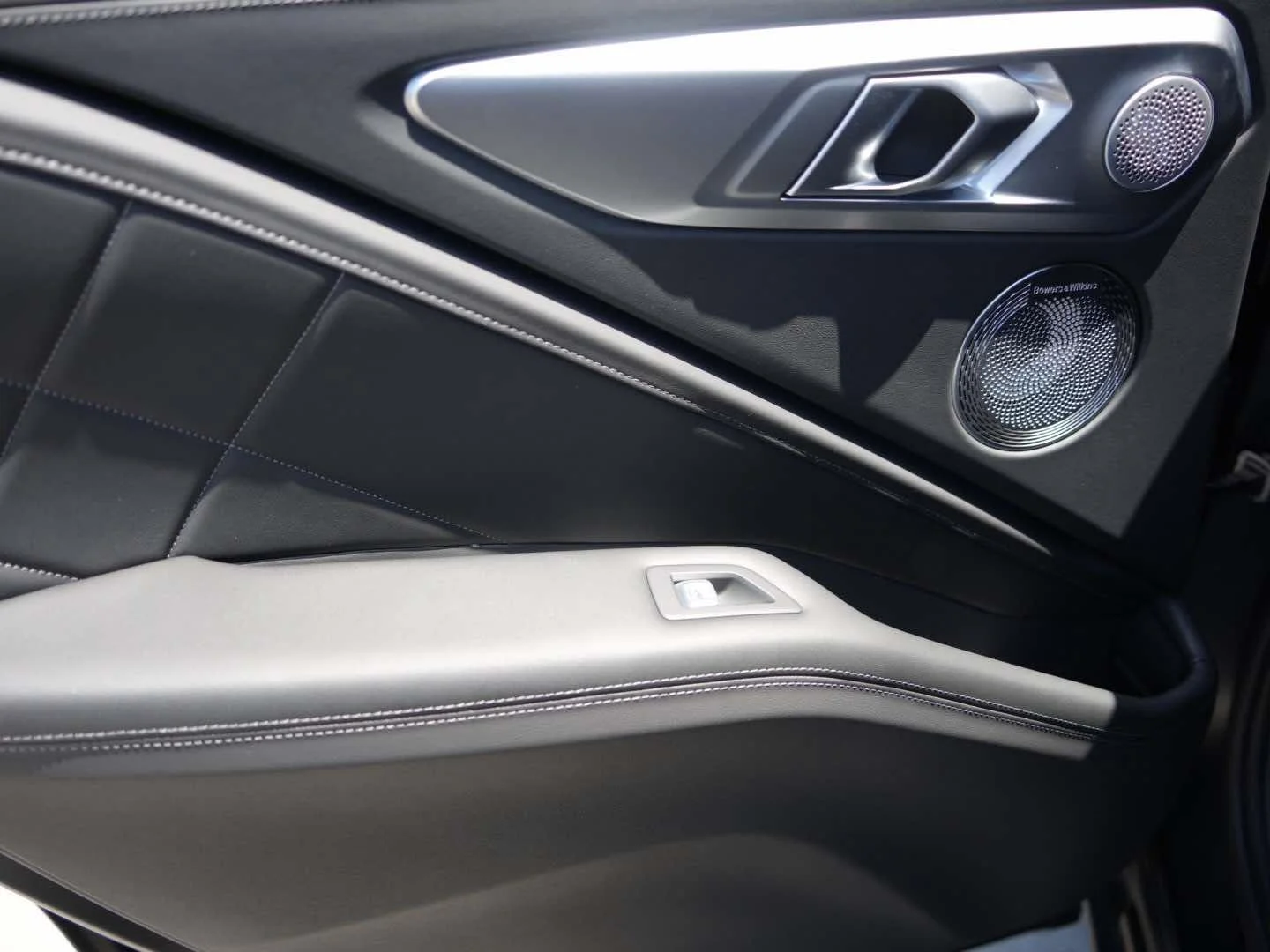 New 2026 Frozen Black Metallic BMW Label image 9
