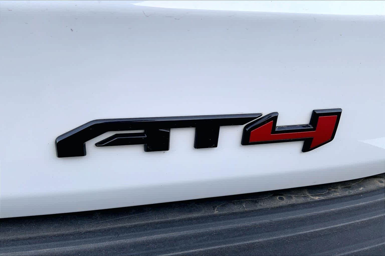 Used 2024 Summit White GMC AT4 image 19