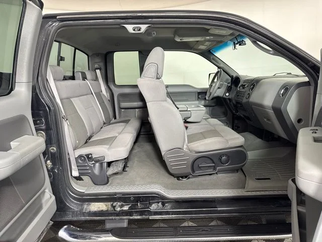 Used 2005 Black Ford XLT image 6