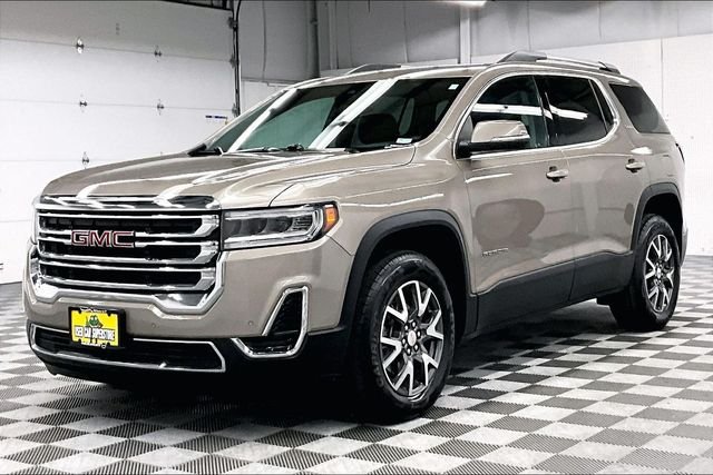 Used 2023 Light Stone Metallic GMC SLE image 12