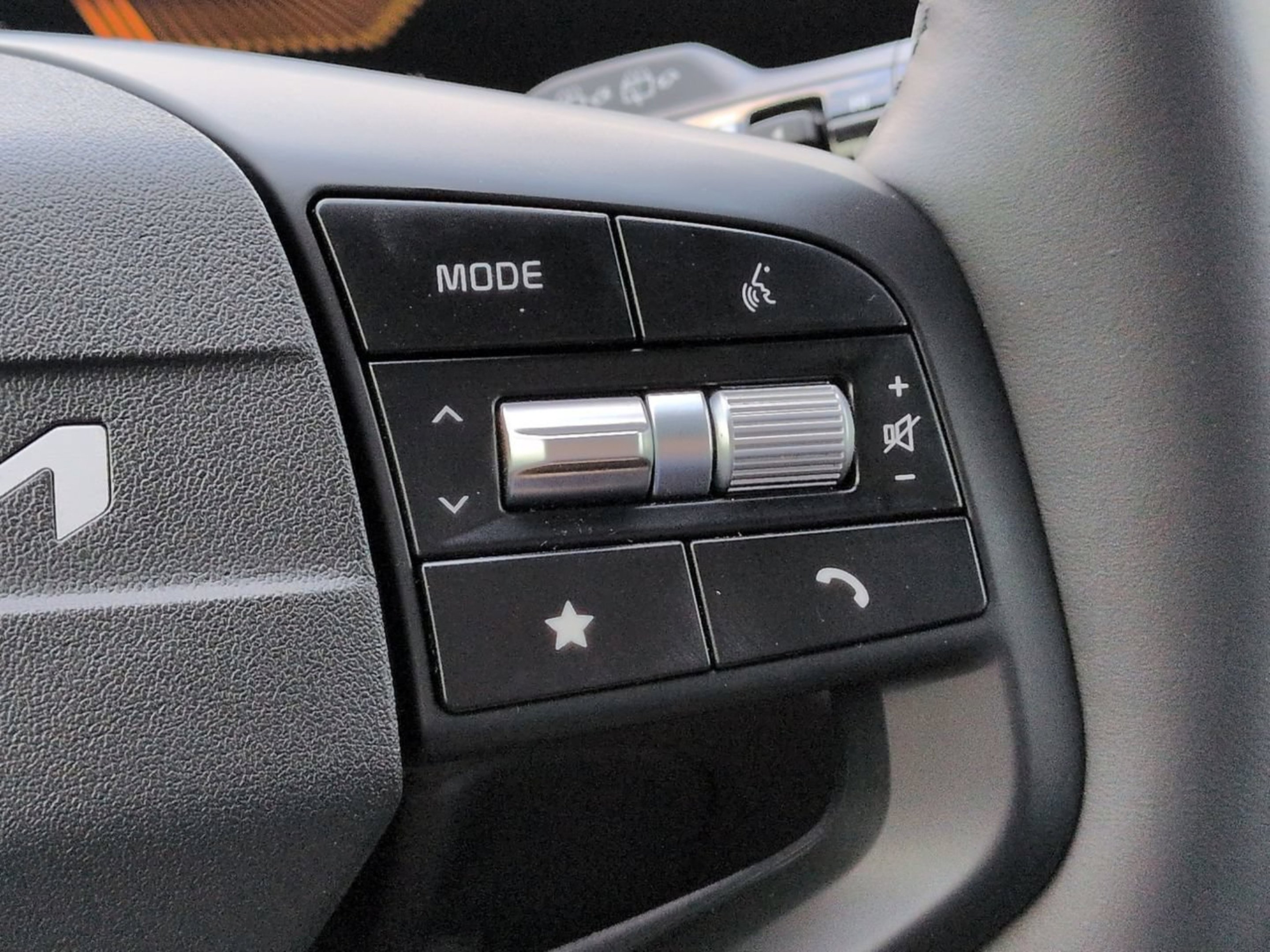 New 2026 Wolf Gray Kia EX image 29