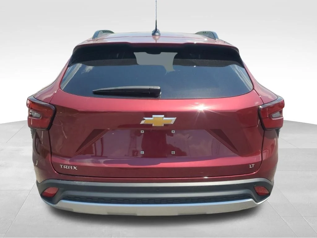Used 2024 Red Chevrolet LT image 4