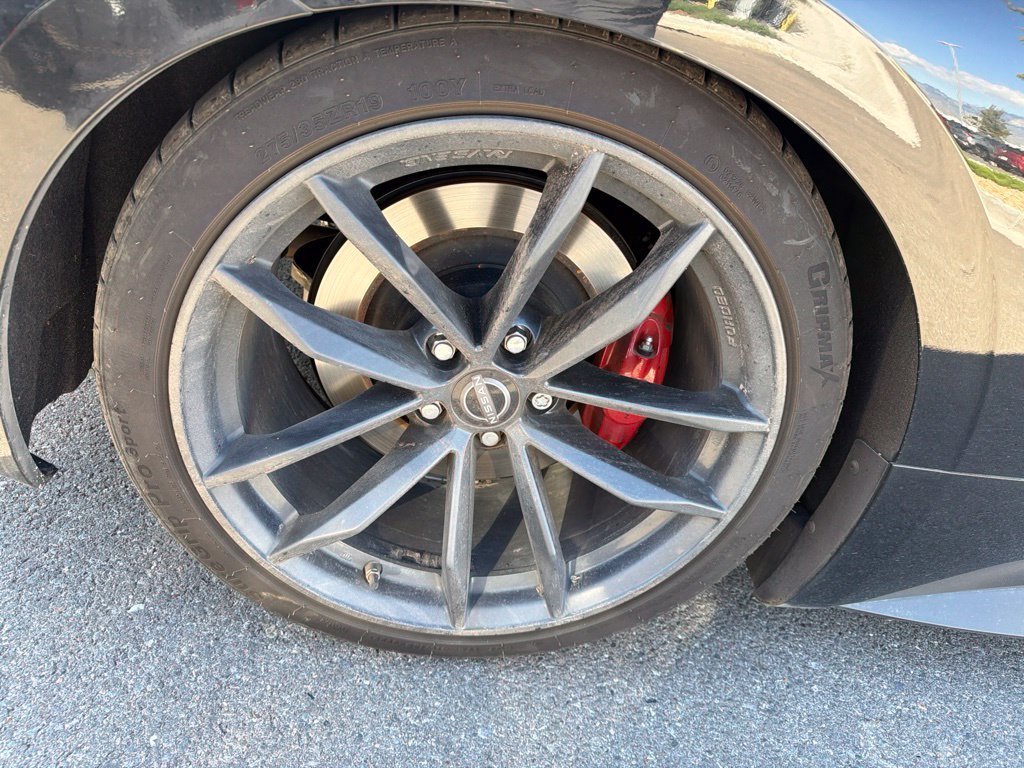 Used 2024 Black Nissan Performance image 6