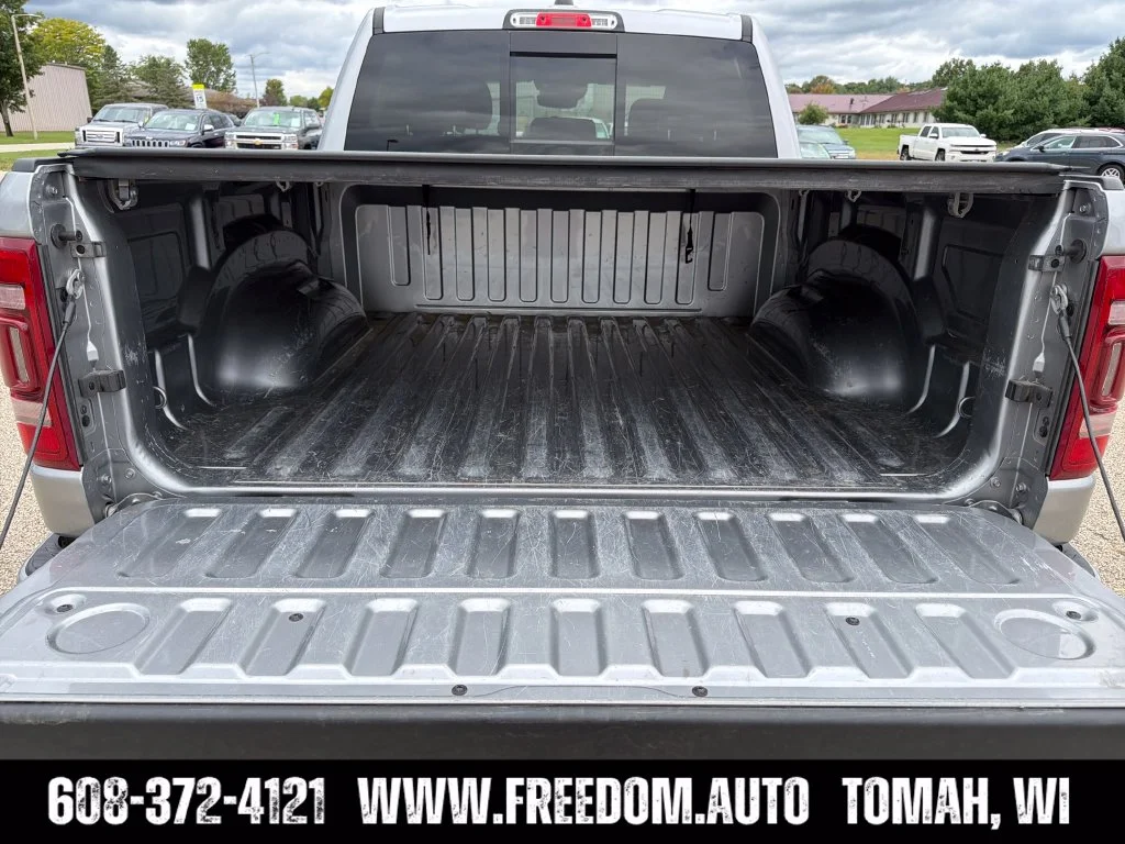 Used 2023 Billet Silver Metallic Clearcoat Ram Laramie image 31