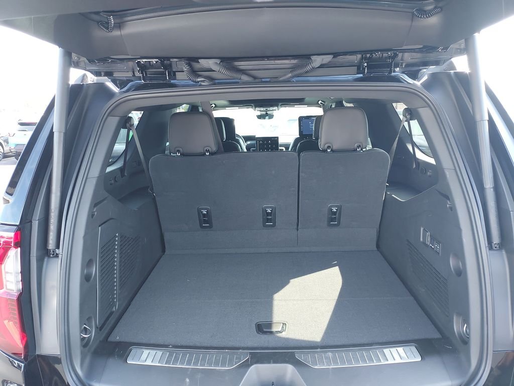 Certified Used 2025 Black GMC AT4 Ultimate image 9