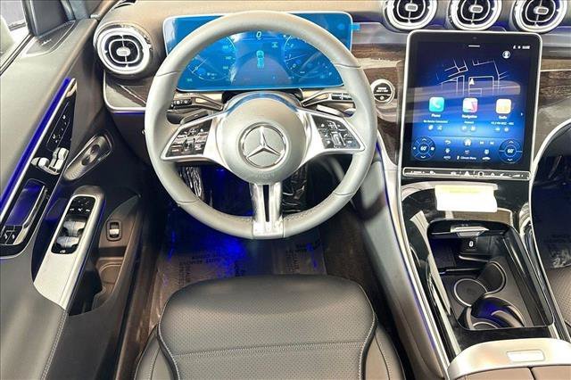New 2026 MANUFAKTUR Moonlight White Metallic Mercedes-Benz GLC 300 image 50
