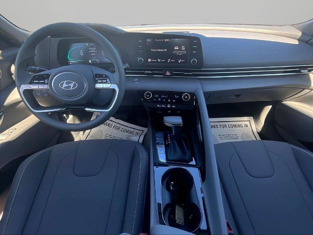 New 2026 White Hyundai Blue image 8