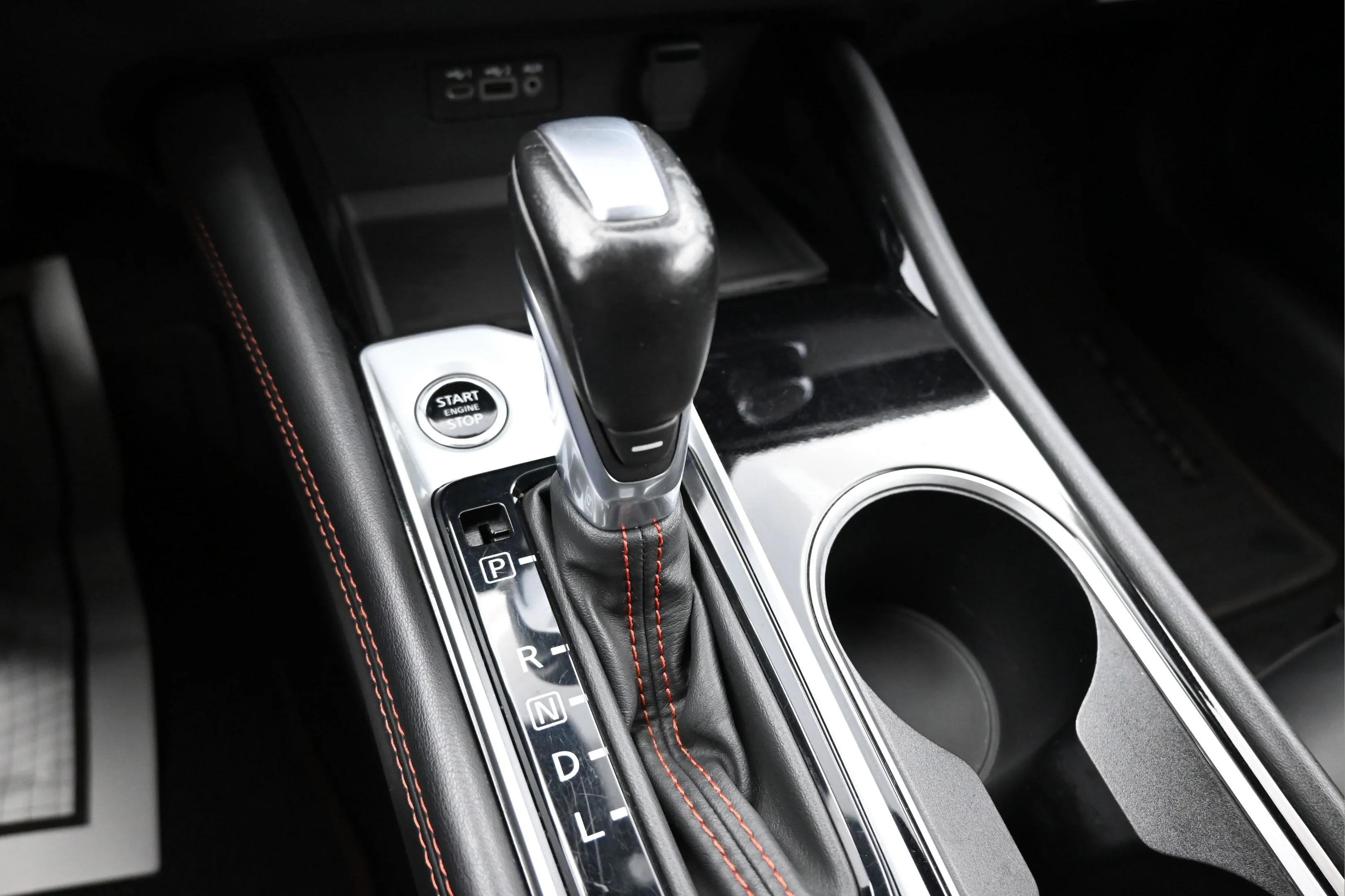 Used 2025 Super Black Nissan SR image 15