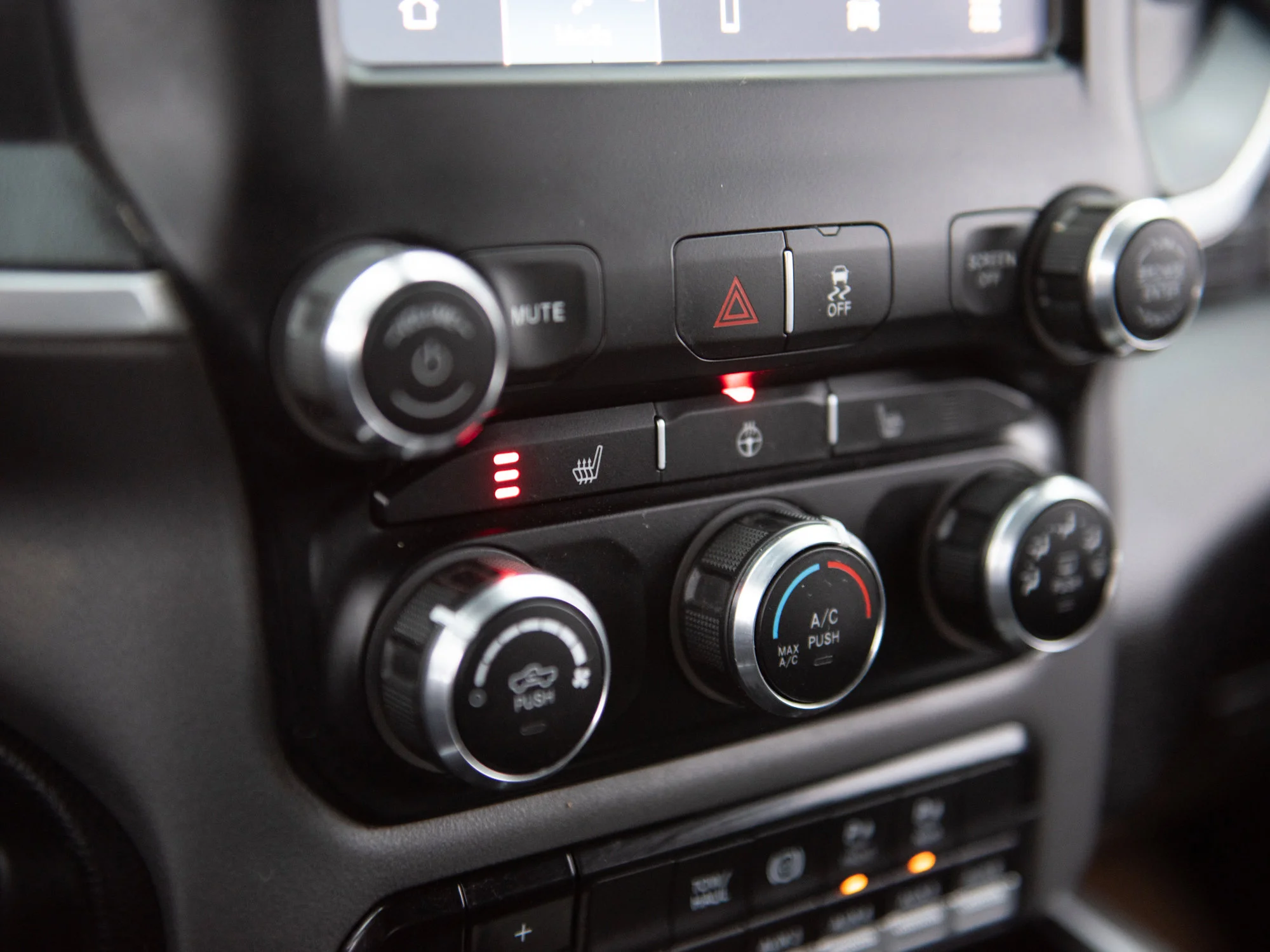 Certified Used 2022 Black RAM Big Horn * No Accidents | Cummins Diesel | Remote Start | Apple CarPlay | Heated Seats image 24