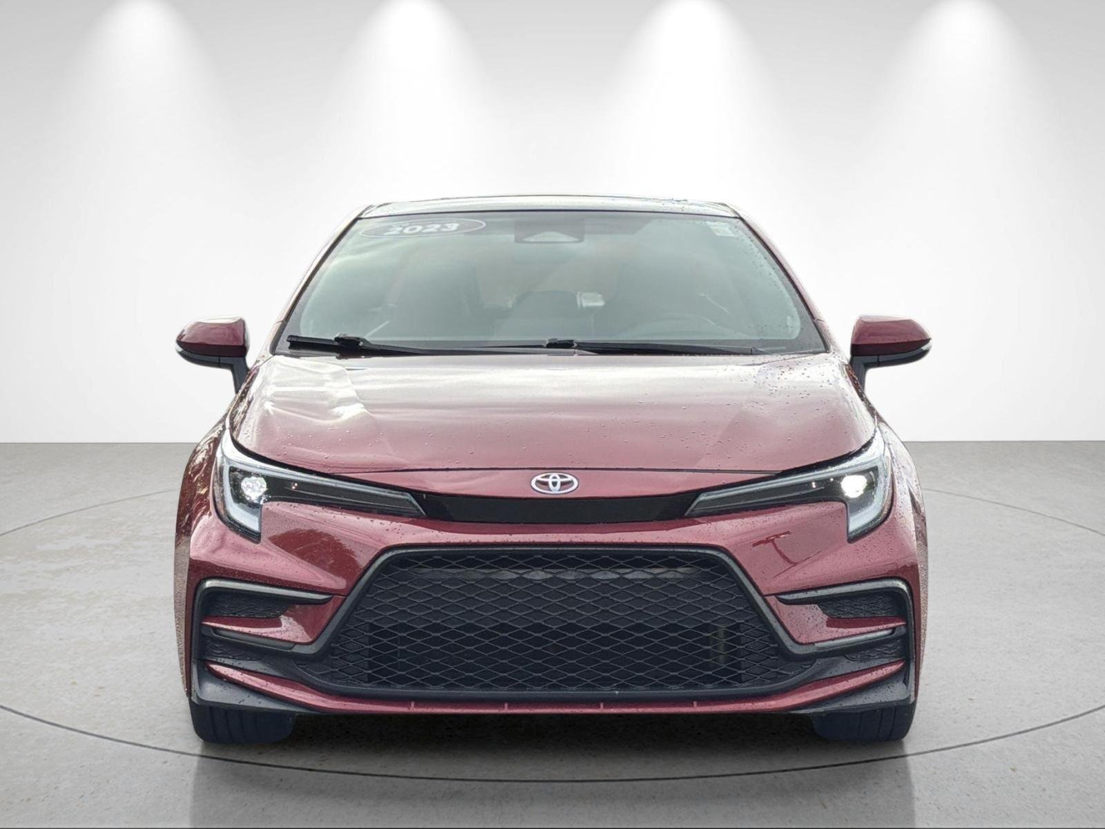 Used 2023 Ruby Flare Pearl/Midnight Black Metallic Toyota XSE image 8