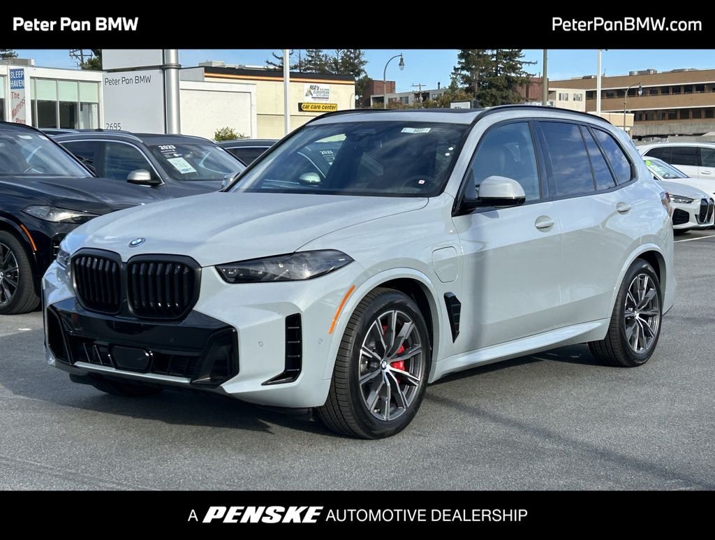 2026 BMW X5 xDrive50e's photo