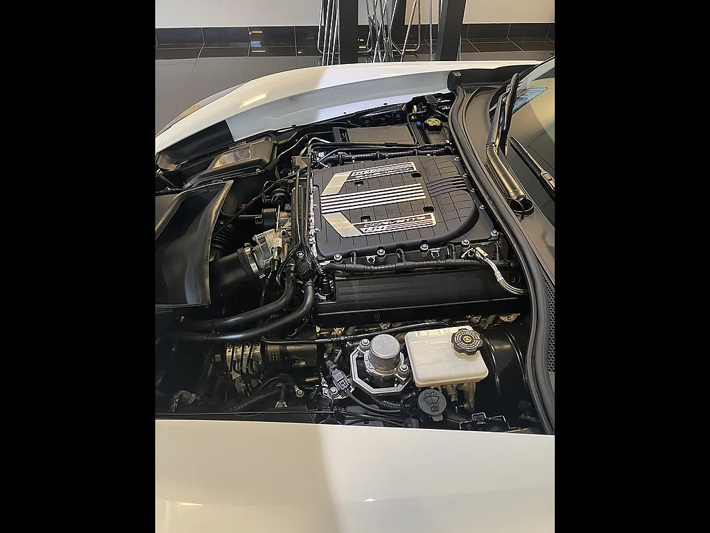 Used 2016 Arctic White Chevrolet Z06 image 15