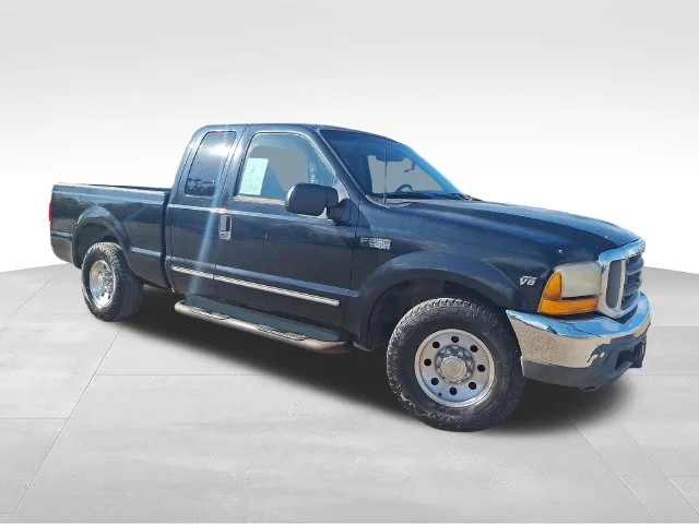 Used 2000 Black Ford  image 1