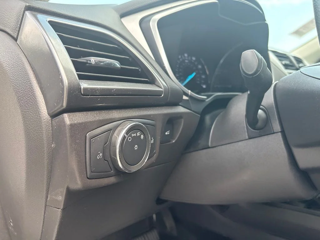 Used 2016 White Ford SE image 16
