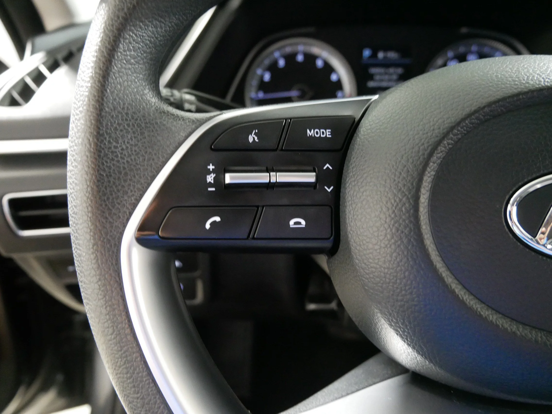 Used 2023 Portofino Gray Hyundai SEL image 27