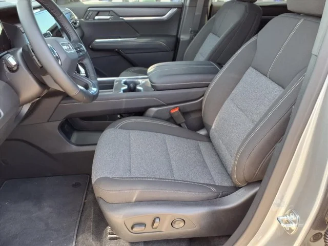 2026 GMC Acadia Elevation - Photo 9
