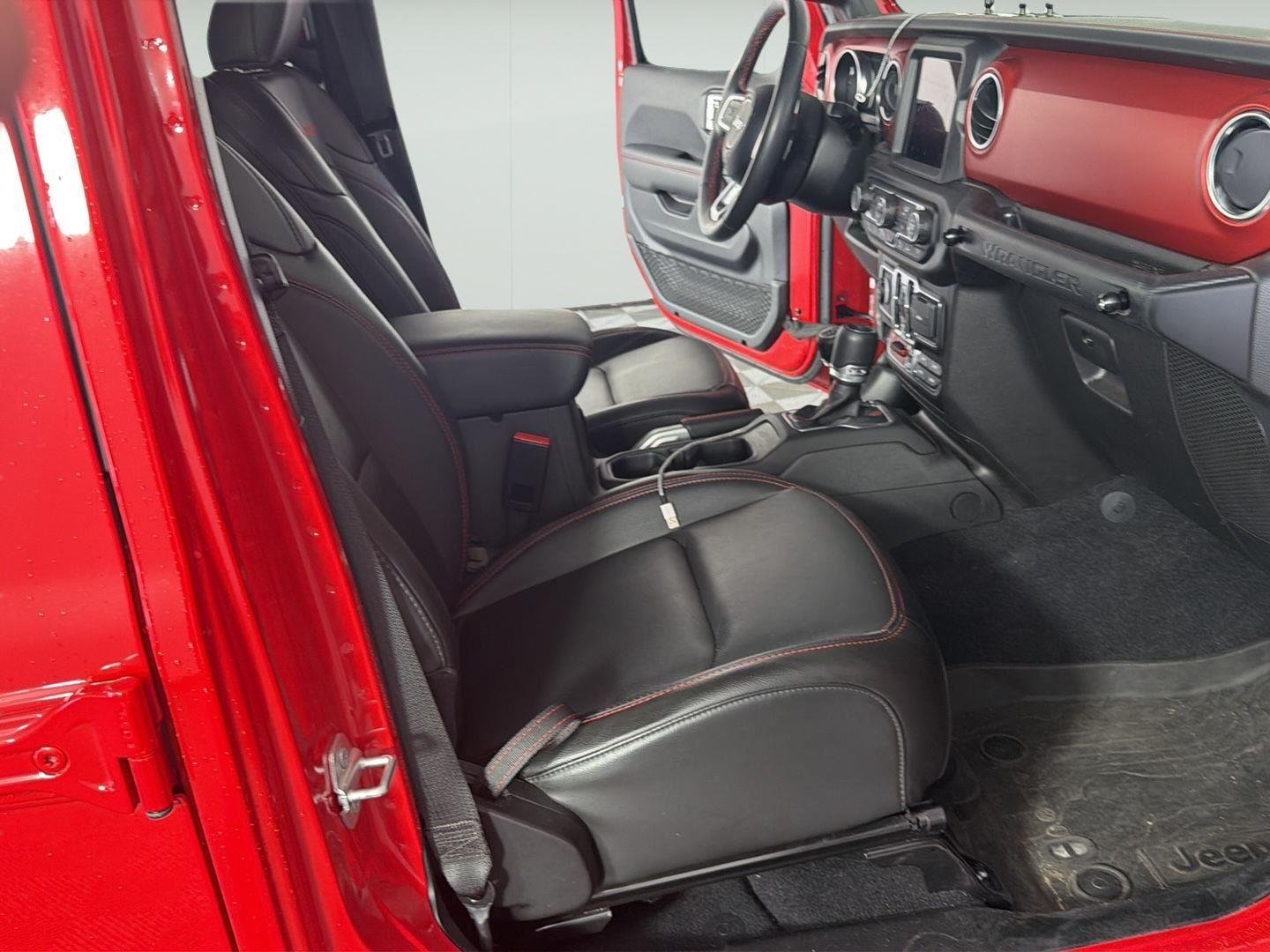 Used 2022 Firecracker Red Clearcoat Jeep Unlimited Rubicon image 18