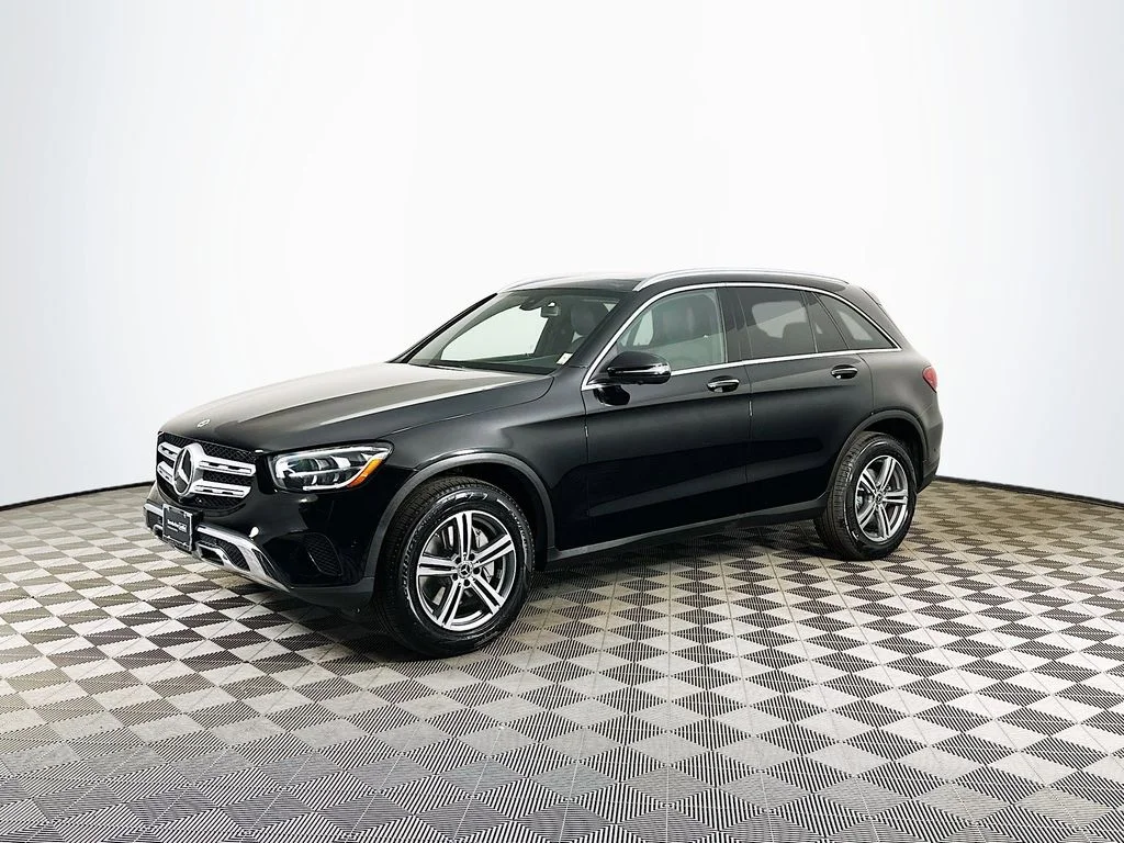 Used 2021 Black Mercedes-Benz GLC 300 image 2