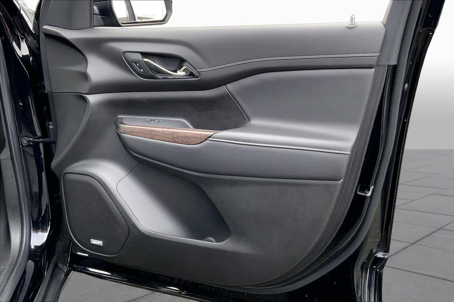Used 2023 EBONY TWILIGHT METALLIC GMC Denali image 22