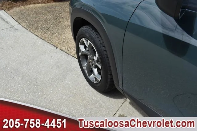 Used 2025 Cypress Gray Chevrolet LT image 15