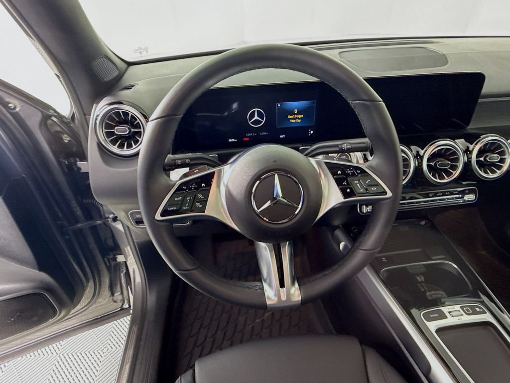 Used 2026 Gray Mercedes-Benz GLB 250 image 12