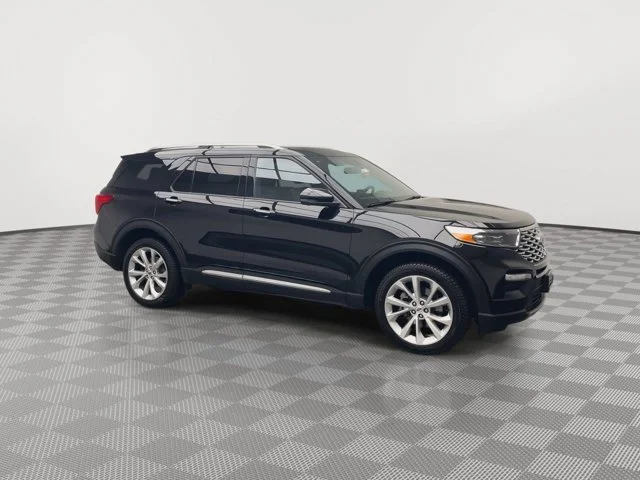 Used 2023 Black Ford Platinum image 47