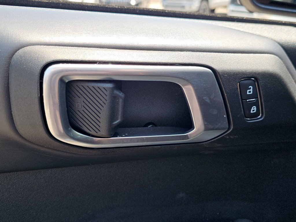 New 2026 Marsh Gray Ford Badlands image 31