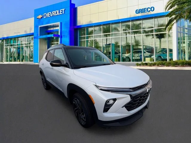 New 2026 Iridescent Pearl Tricoat Chevrolet RS image 2