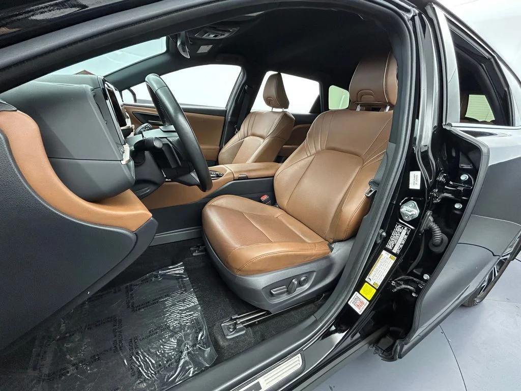 Used 2025 Black Toyota XLE image 10