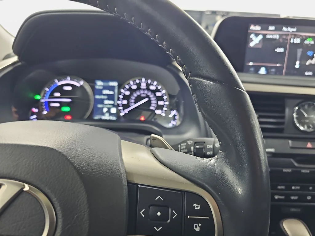 Used 2022 ATOMIC SILVER Lexus 450h image 20