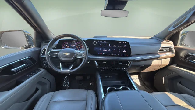 Used 2025 Black Chevrolet LT image 18