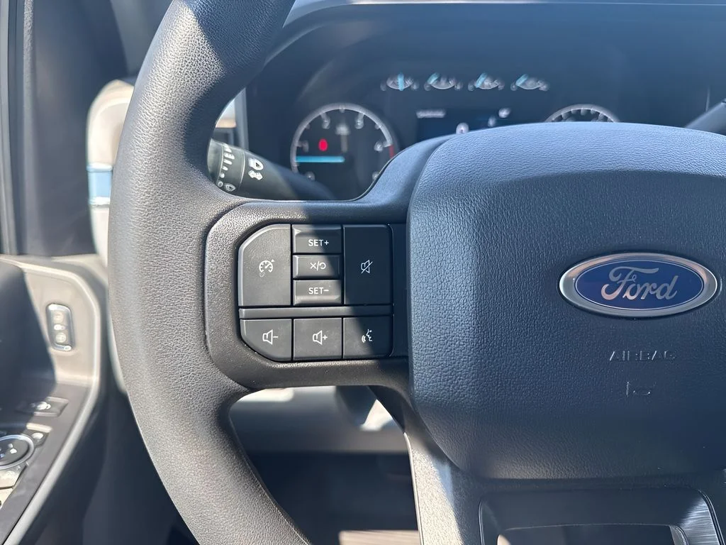 Used 2024 Silver Ford XLT image 14