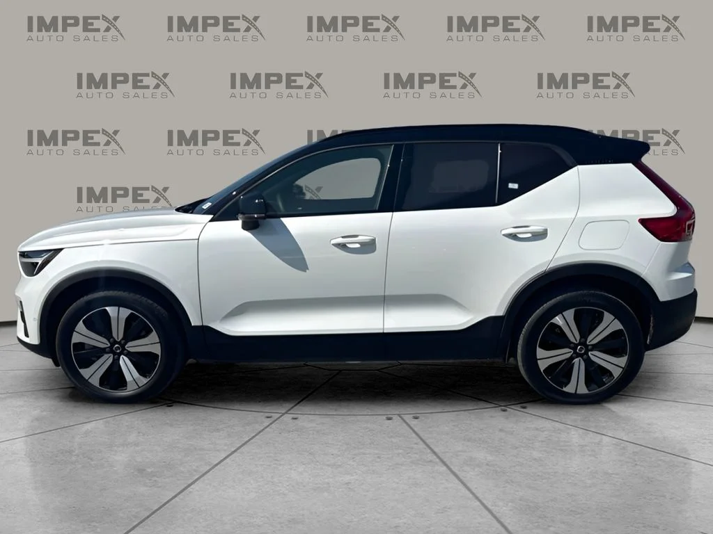 Used 2023 White Volvo Twin Plus image 2