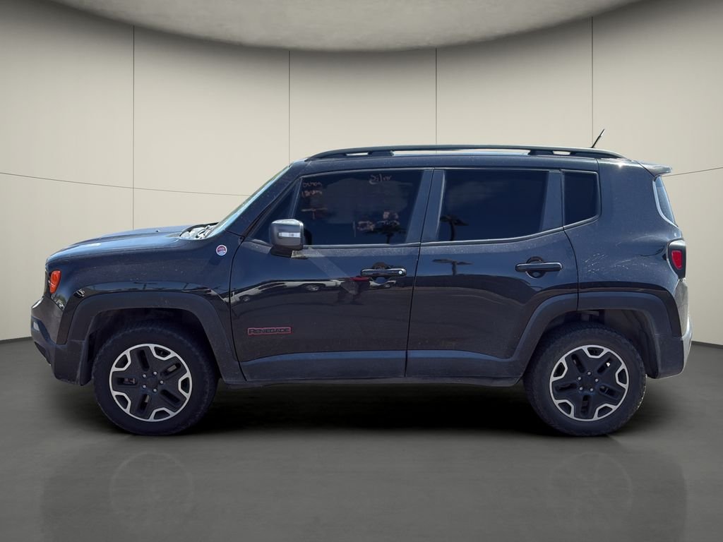 Used 2016 Black Jeep Trailhawk image 4